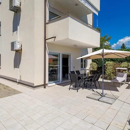 Apartamento Pool Maurina Opatija With Sea View