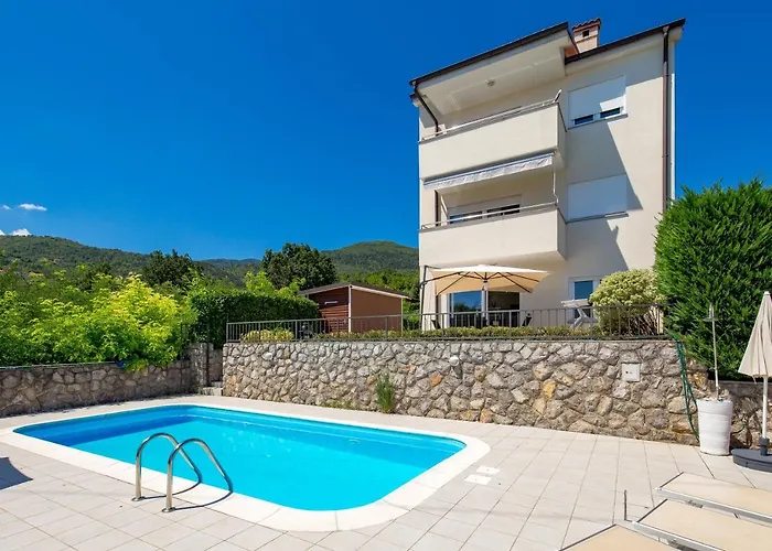 Pool Maurina Opatija With Sea View Apartment