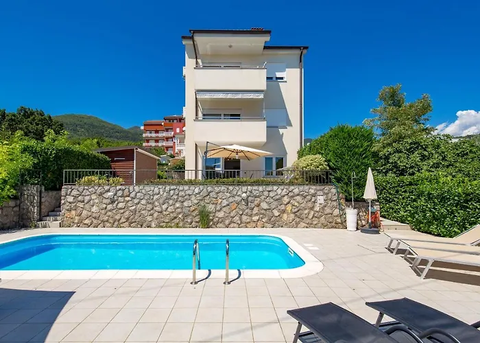 Pool Maurina Opatija With Sea View *