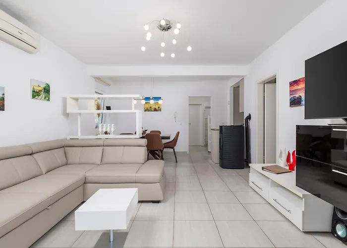 Apartment Pool Maurina Opatija With Sea View Icici