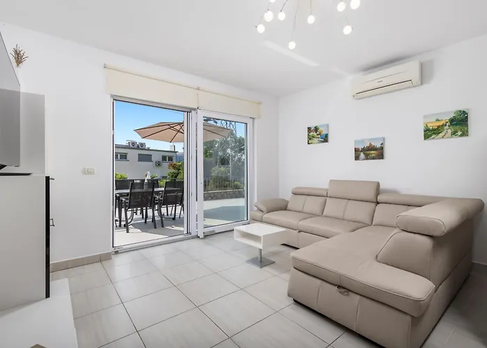 Pool Maurina Opatija With Sea View Apartment