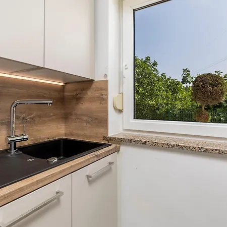 アパート Pool Maurina Opatija With Sea View Ičići