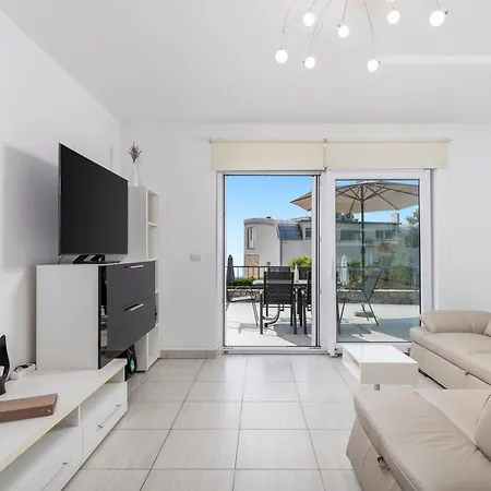 Pool Maurina Opatija With Sea View Ičići