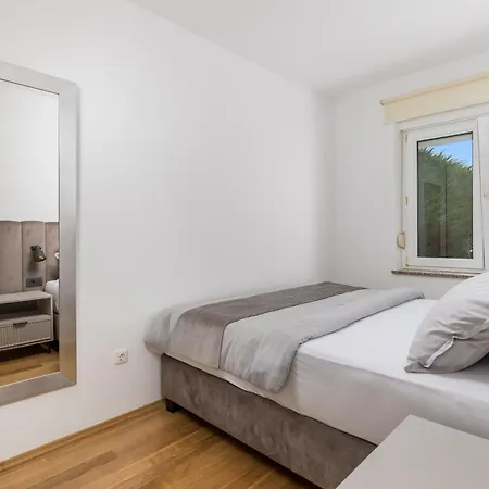 Pool Maurina Opatija With Sea View