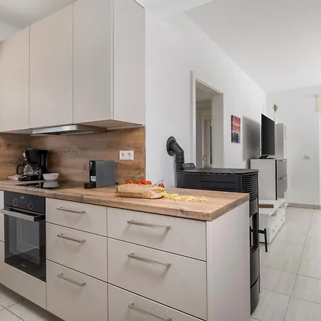 Pool Maurina Opatija With Sea View *